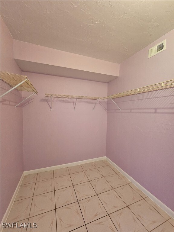 Building Photo - 4140 Looking Glass Ln