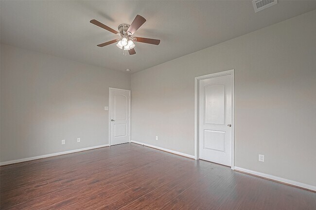 Building Photo - 20630 Stout Dr