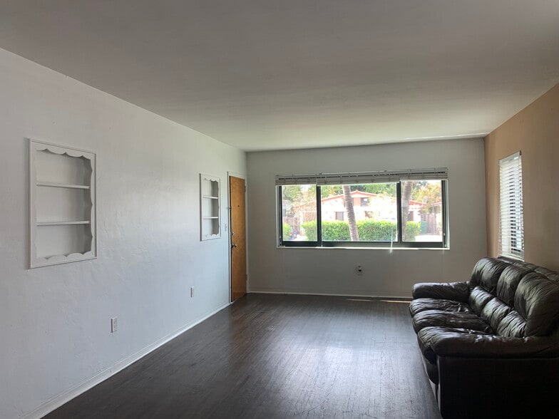 Building Photo - 1975 SW 17th Ct