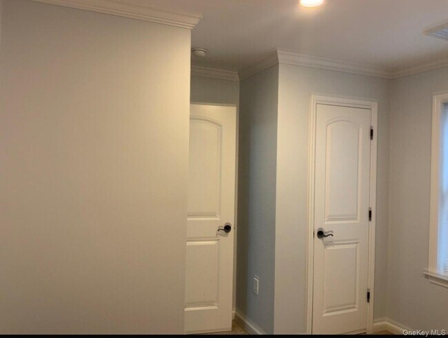 Building Photo - 115 High St