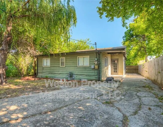 Building Photo - 1428 NW 45th St