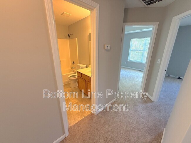Building Photo - 1320 Ben Livingston Rd