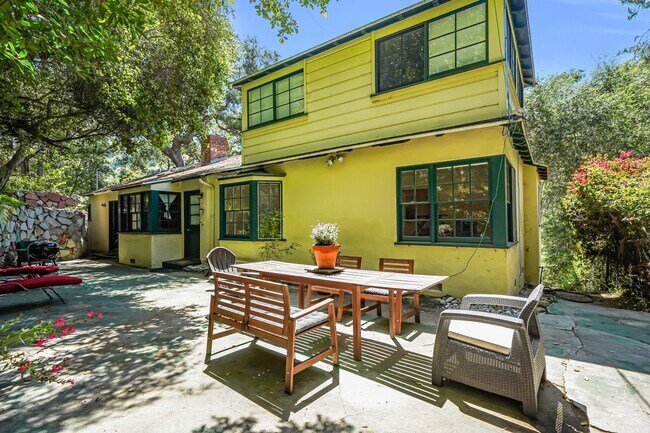 Building Photo - 7503 Willow Glen Rd