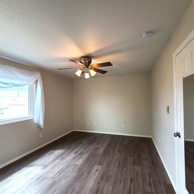 Building Photo - 6316 Riverdale Dr