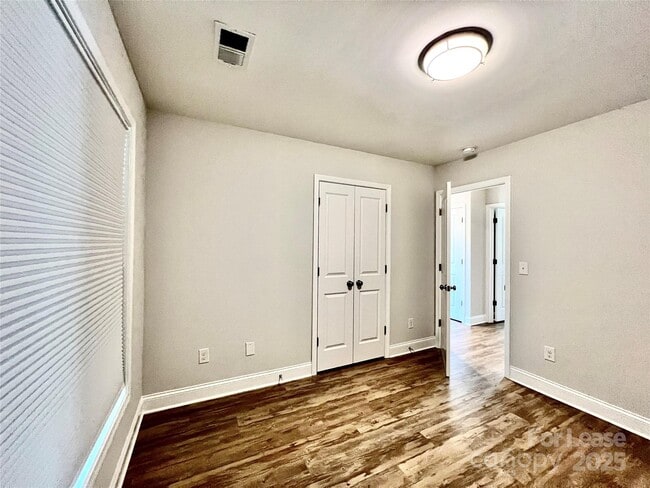 Building Photo - 2036 Summey Ave