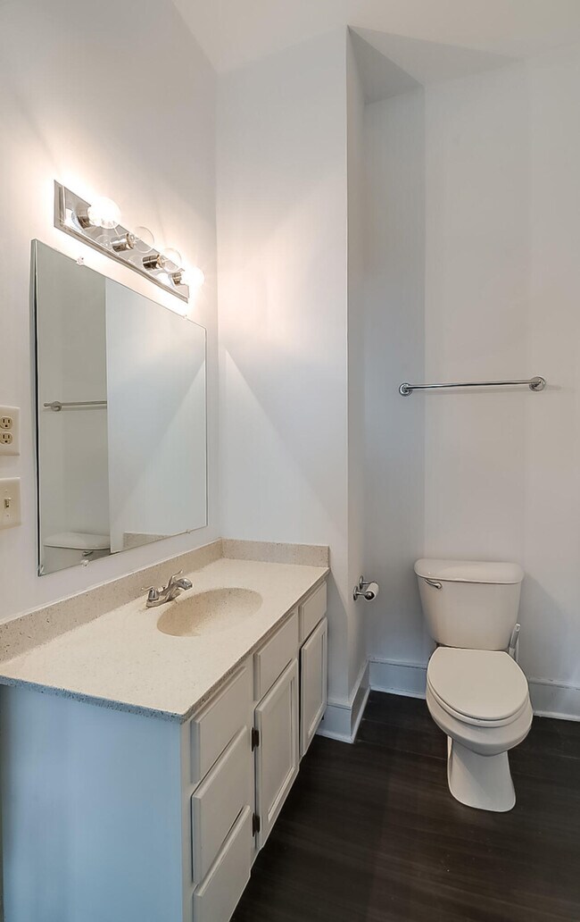 Building Photo - 377 S Upper St