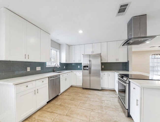 Building Photo - 5807 Burlinghall Dr