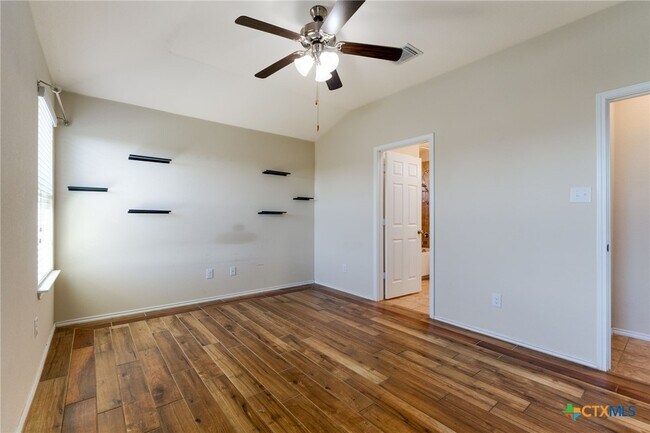 Building Photo - 1502 Shim's Blvd