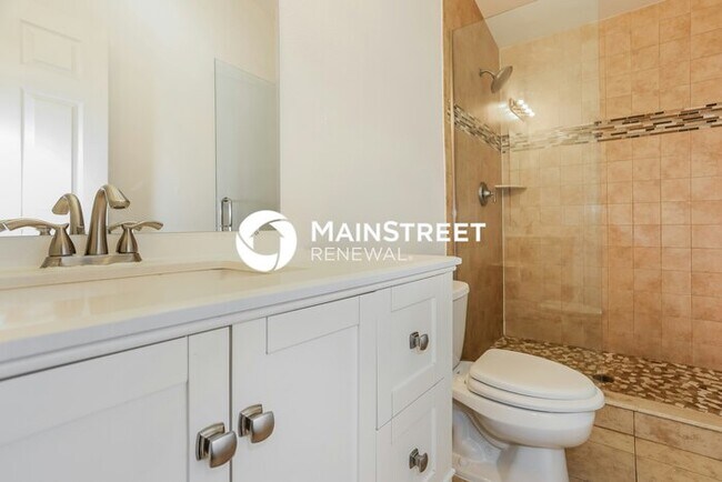 Building Photo - 4 Bedroom Pet-Friendly Home in Denver, CO with Main Street Renewal