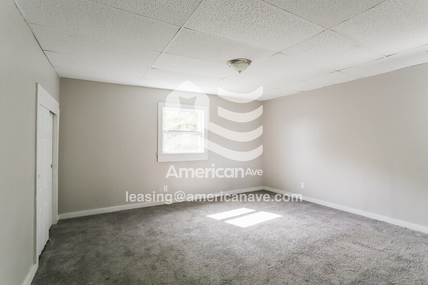 Building Photo - 305 Johnson St