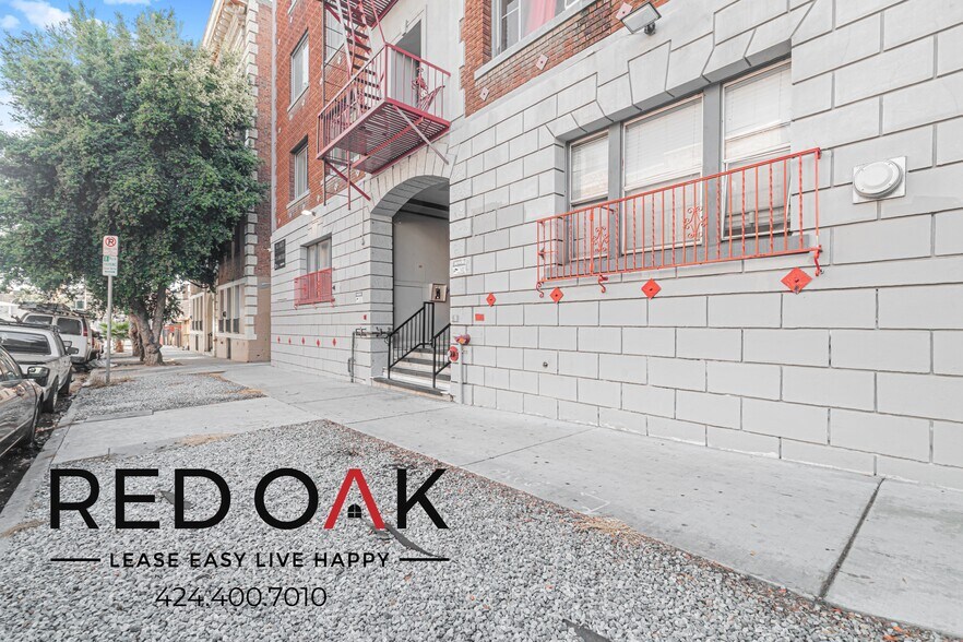 Building Photo - 687 Shatto Pl