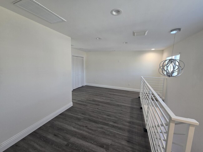 Building Photo - 11015 Califa St