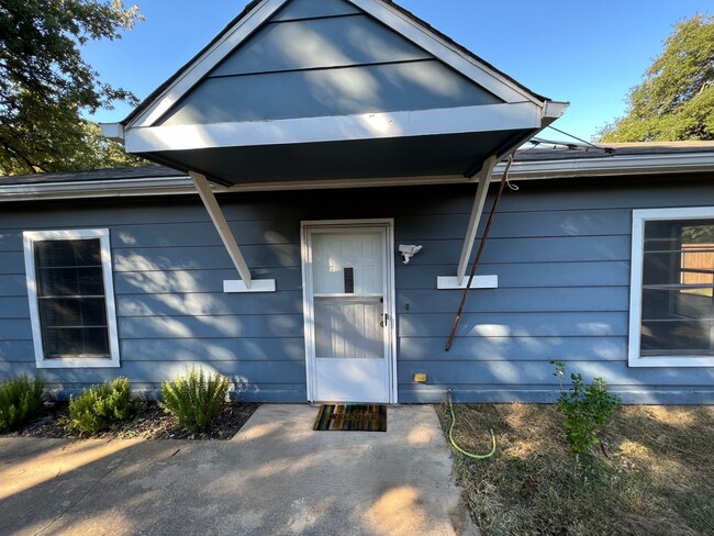 Building Photo - 3112 Pueblo Trail