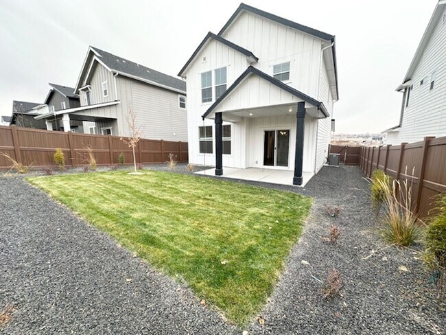 Building Photo - Prioritize comfortable living in this CBH home built in 2024!