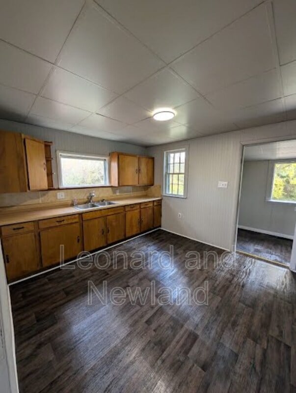 Building Photo - 515 S 10th St