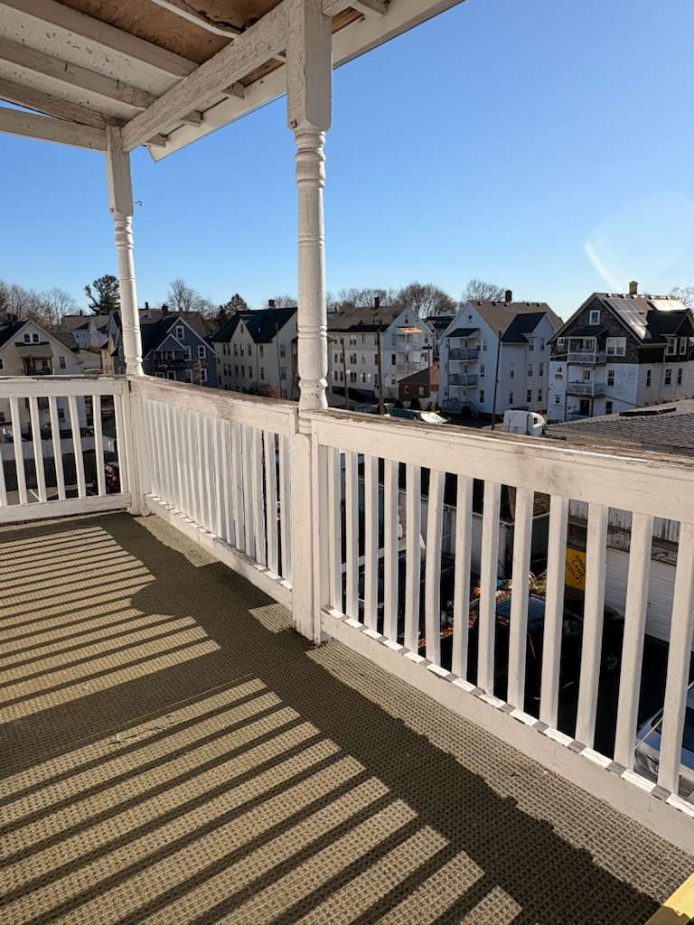 Building Photo - 331 Chestnut St