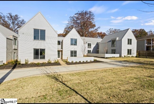 Building Photo - 911 Rutherford Rd