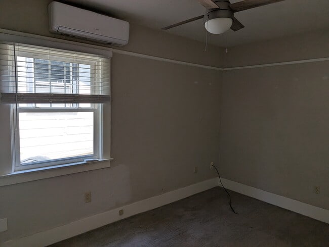 Building Photo - 3948 Sherman Way