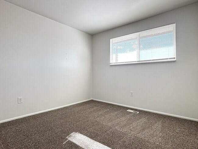 Building Photo - 403 N Morton Dr