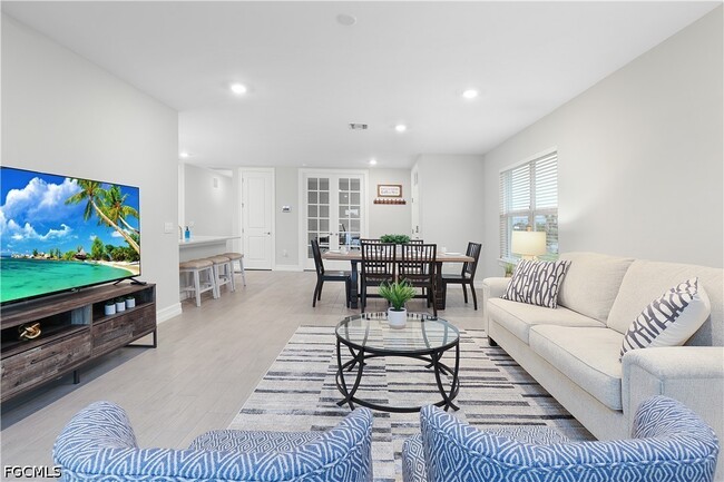 Building Photo - 44442 Palm Frond Dr