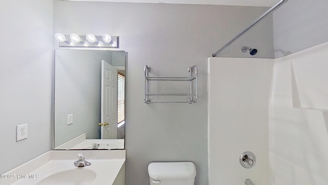 Building Photo - 4156 Sunglow Dr