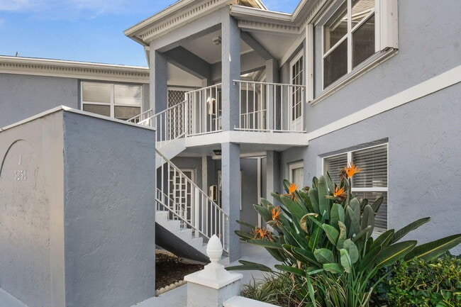 Building Photo - 3254 SE Aster Ln