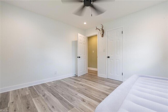 Building Photo - 314 Mohican Dr