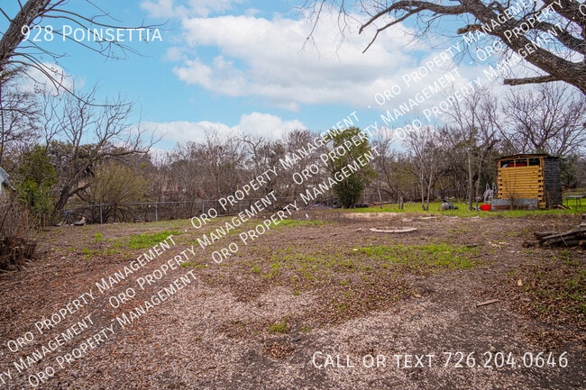 Building Photo - 928 Poinsettia-