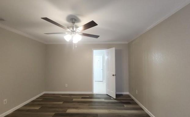 Building Photo - 305 Meadow Ct