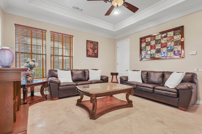 Building Photo - 51016 Marbella Ct