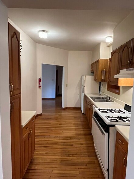 Building Photo - 365 Hamilton St