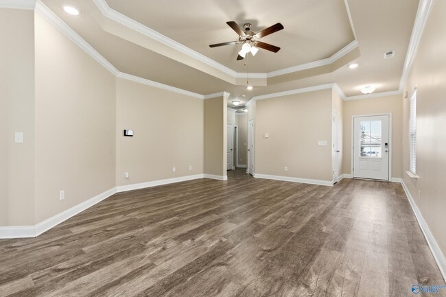 Building Photo - 150 Shrewsberry Dr