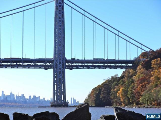 Building Photo - 855 Broad St