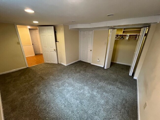 Building Photo - 2 bed 2 bath Single Family Home in Bexley w/ Bonus Rooms