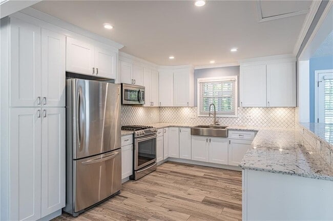 Building Photo - 3410 Dry Creek Rd