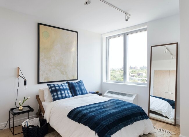 Building Photo - 300 Ashland Pl