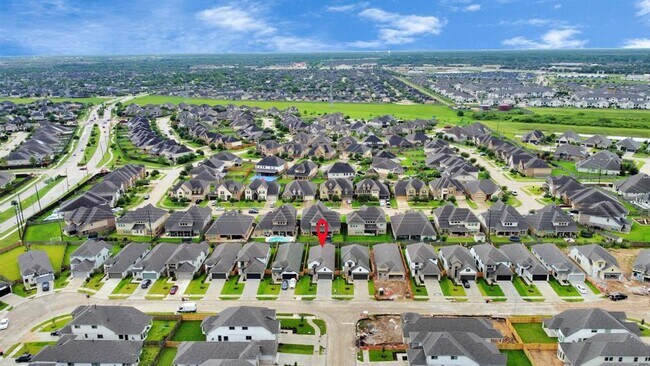 Building Photo - 20731 Sunseed Dr