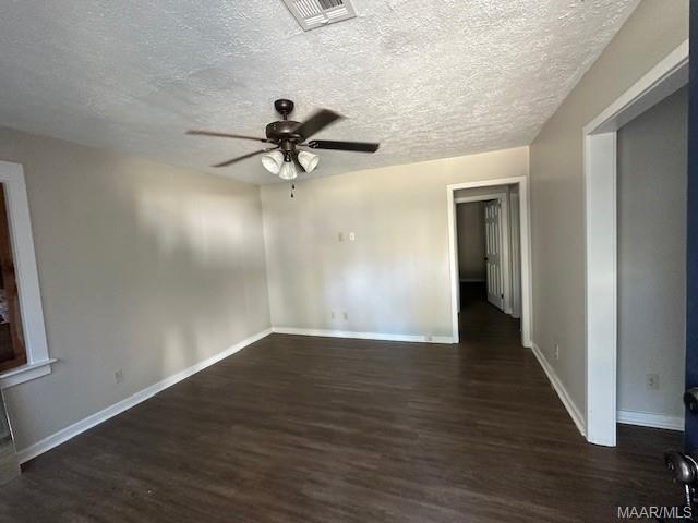 Building Photo - 153 E 6th St