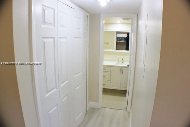 Building Photo - 5975 SW 137th Ave