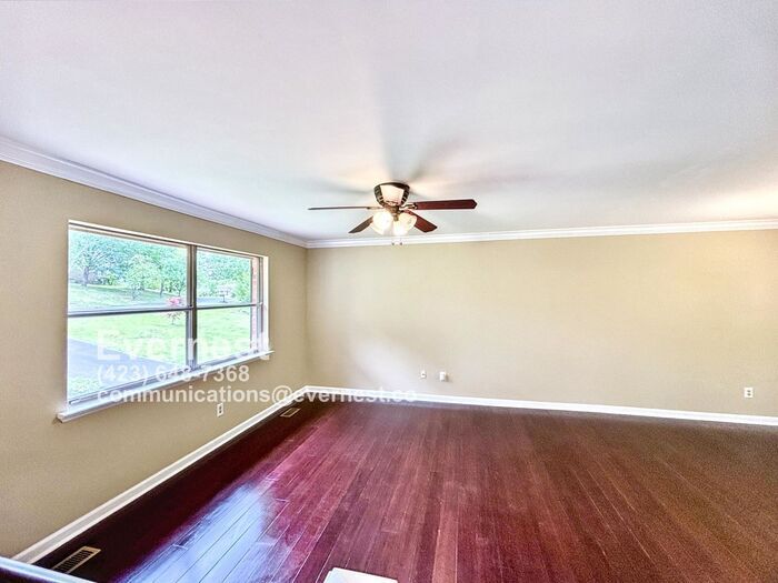 Building Photo - 2107 Crown Ct Ln
