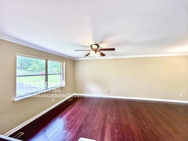 Building Photo - 3-Bedroom, 2-Bathroom Home with Basement a...