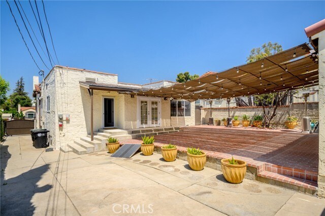 Building Photo - 1560 Ridgeway Dr