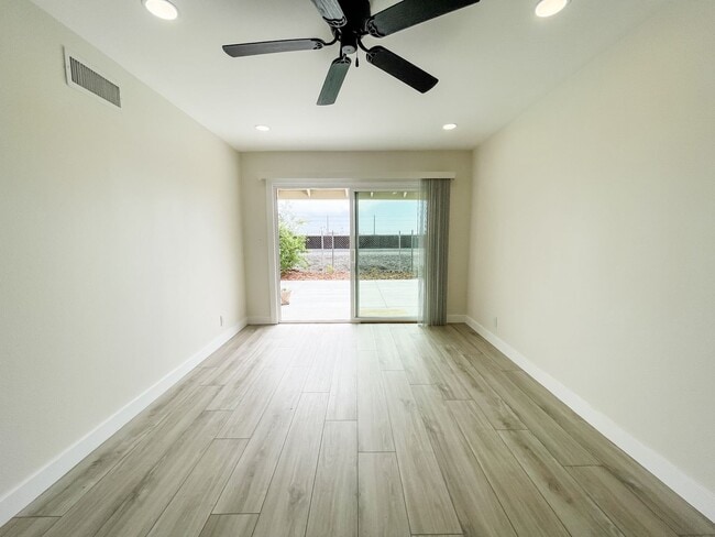 Building Photo - 3 bedroom 2 bath home in desired neighborhood