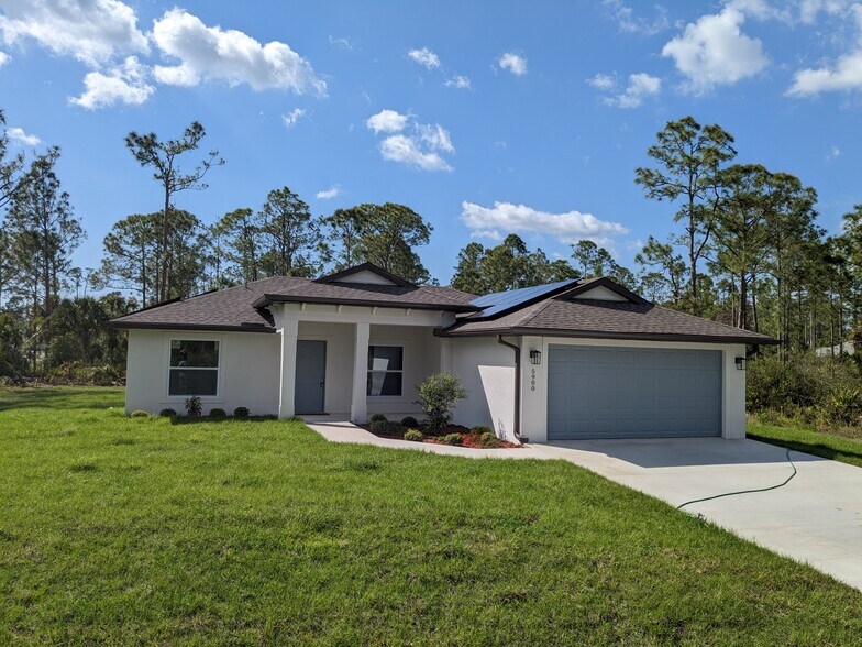 Building Photo - 5900 Cazler Ave