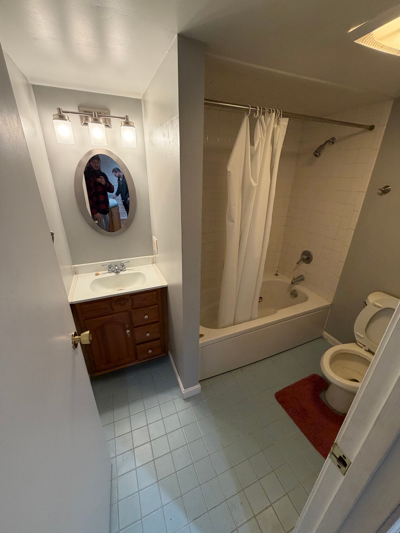 Building Photo - 402 Main St