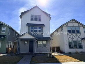 Building Photo - Modern Lock-and-Leave Living in the Heart of Carson City