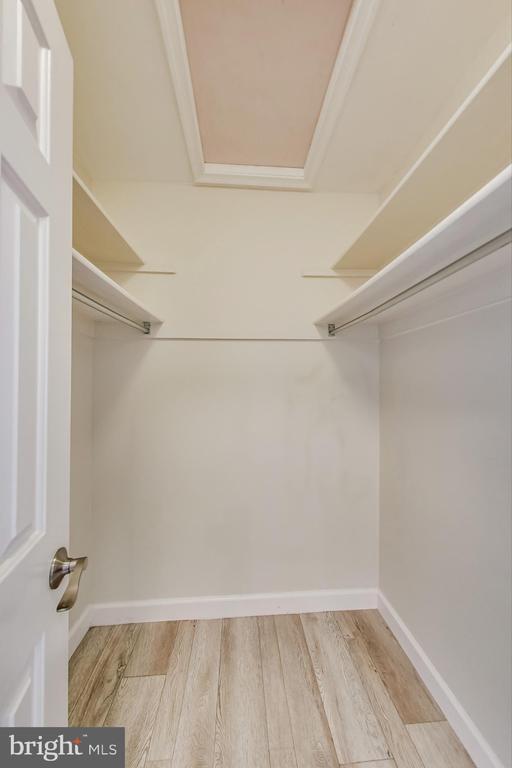 Building Photo - 12004 Montrose Village Terrace