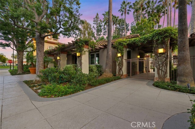 Building Photo - 2800 Keller Dr