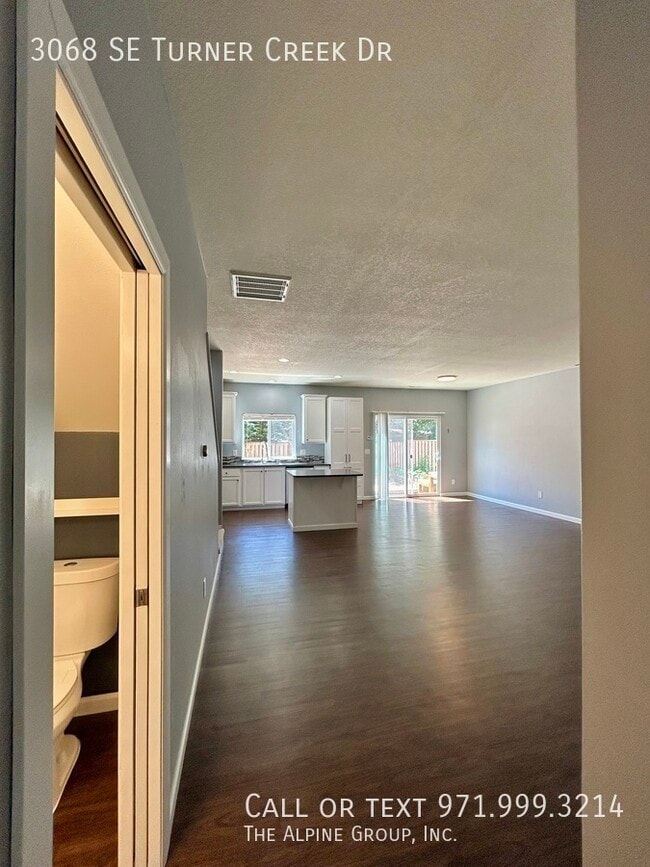 Building Photo - 3068 SE Turner Creek Dr