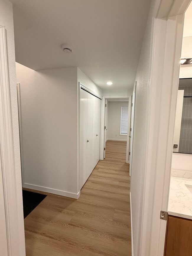 Building Photo - K14111 A &amp; B